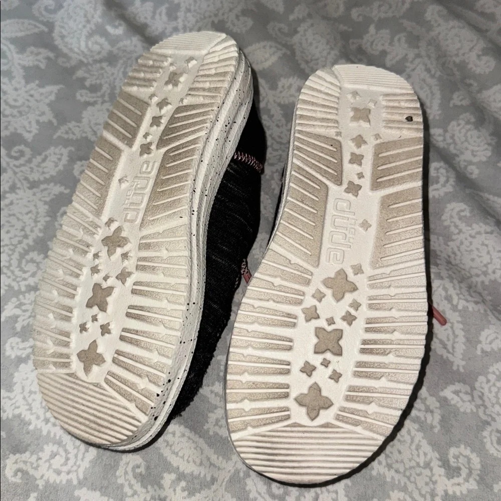 Size TD10 little kids Hey Dude shoes